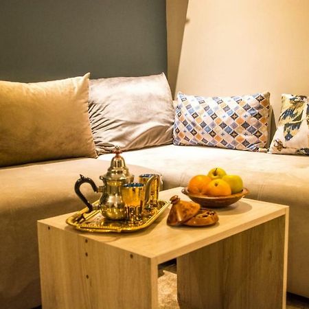 Apartament Beau Studio, Cozy, Quartier Vivant, Proche De Tous Wadżda Zewnętrze zdjęcie